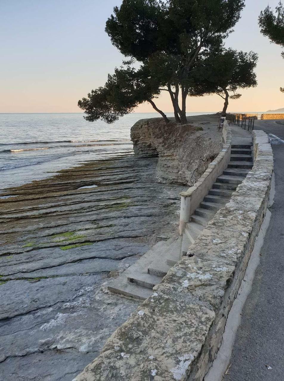 Studio Le Peneque Des Anges La Ciotat Ngoại thất bức ảnh